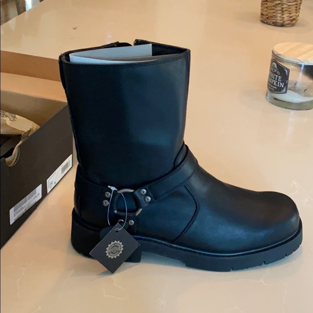 Size 12 Harley Davison